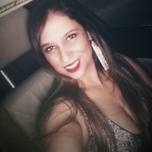 Meet your Posher, Raquel